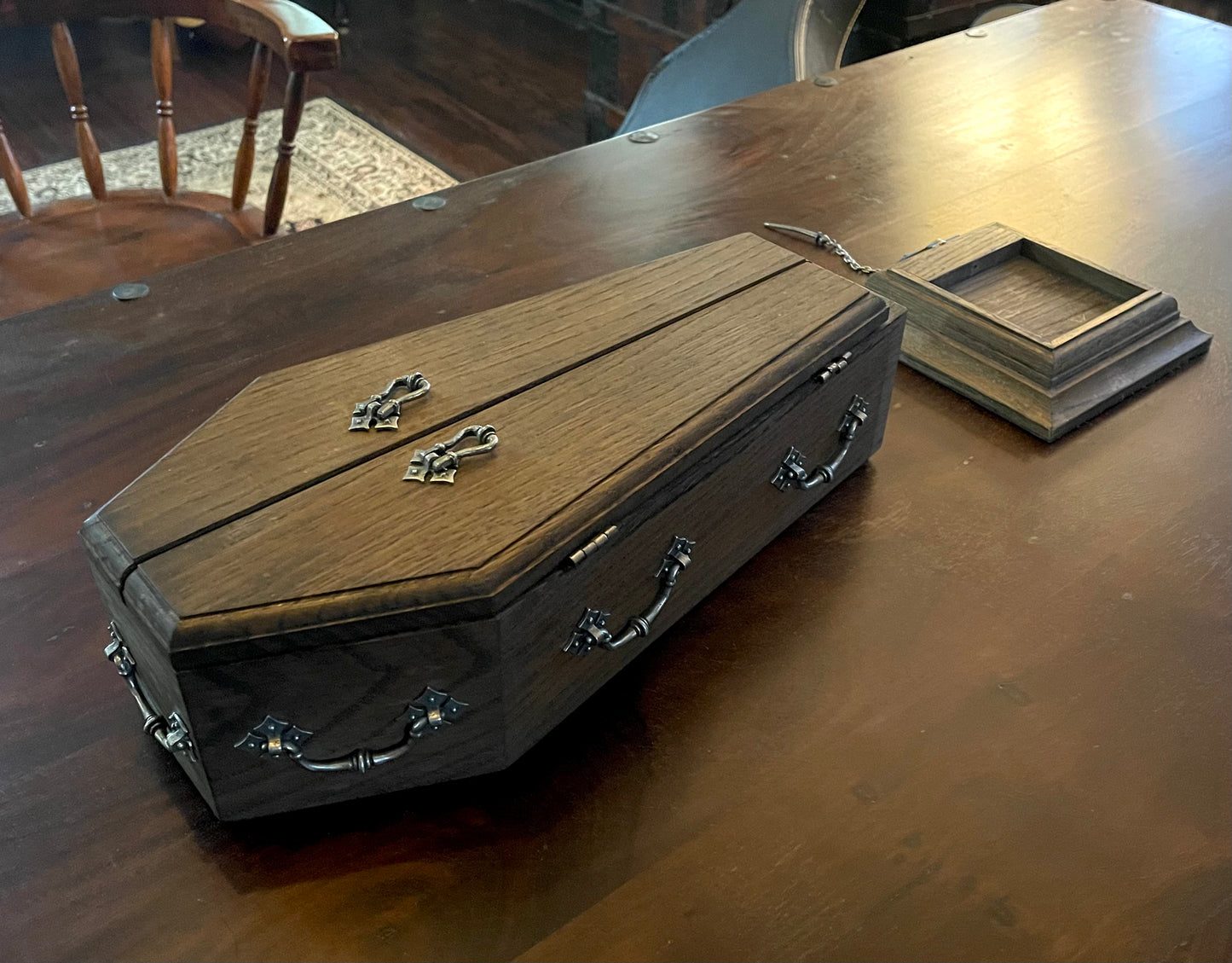 VINUM SANGUIS WINE BOTTLE CASKET Shrine of Hollywood Decor Casket decor home Treasures and Relics