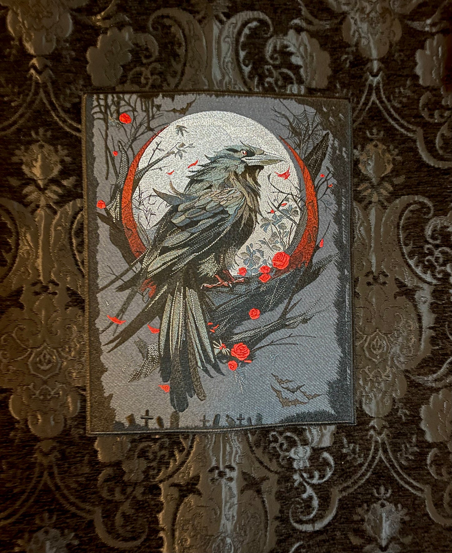 LARGE MEDIEVAL TAPESTRY WALL HANGNG - THE RAVEN - RED/BLACK