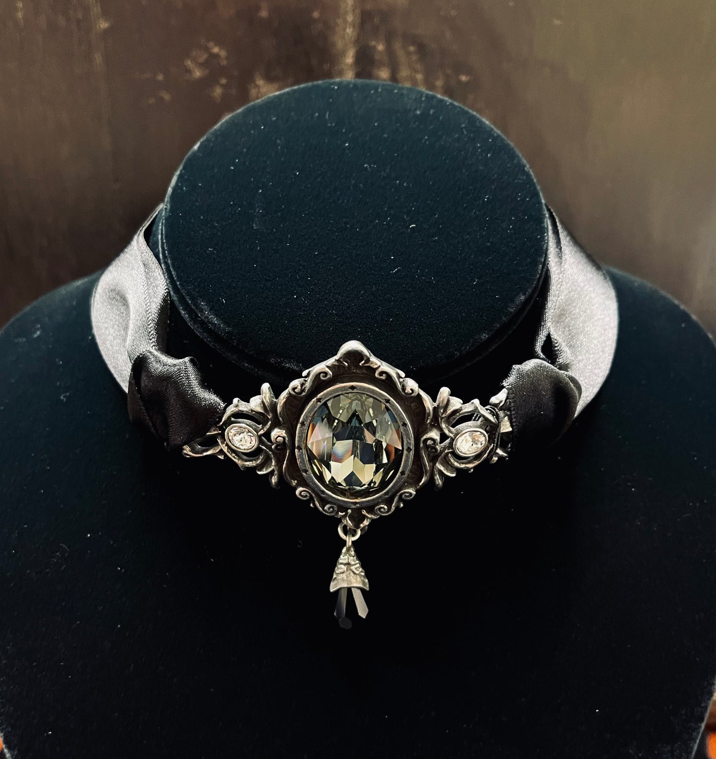 Shrine of Hollywood GREYHEART CHOKER