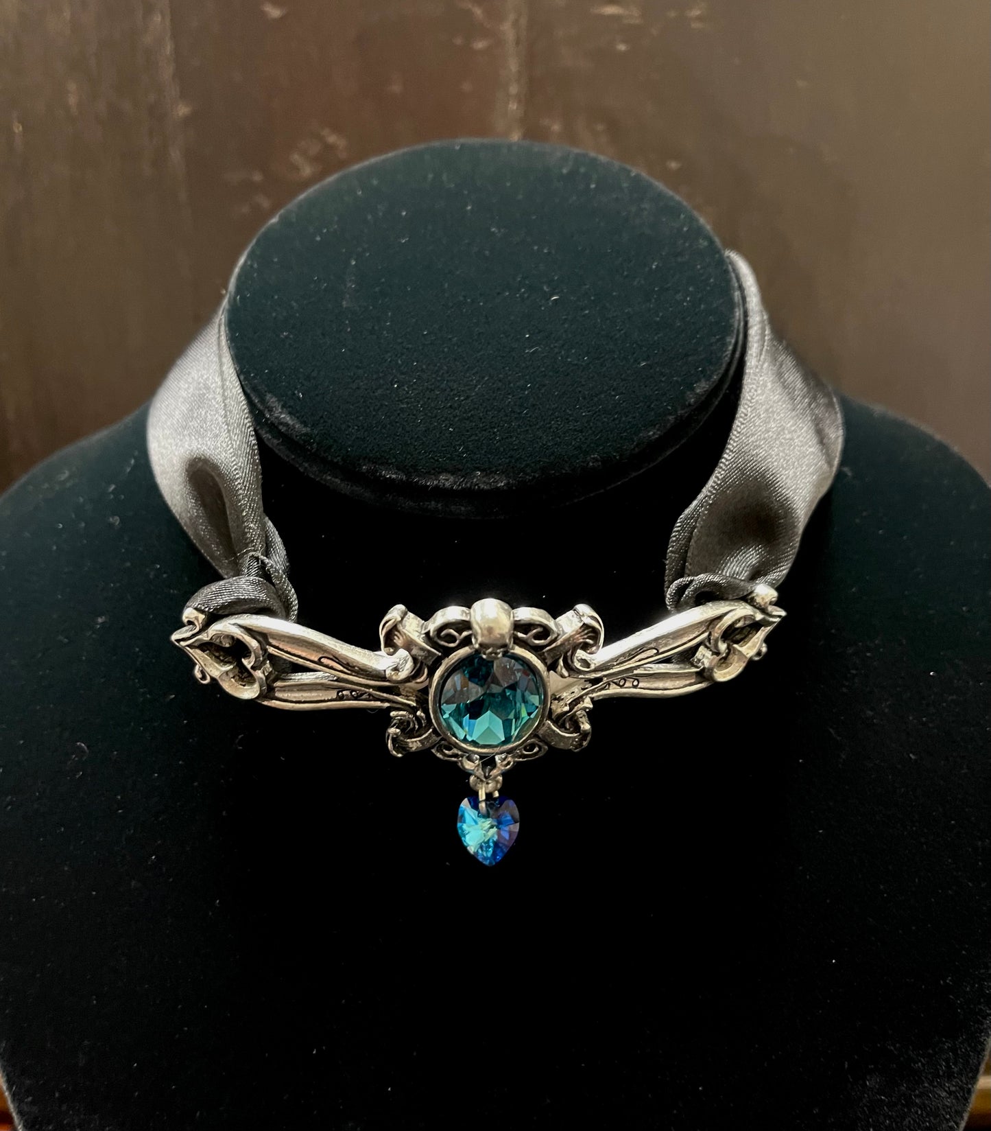 Shrine of Hollywood ACQUAMARINE CRYSTAL CHOKER OR HEADPIECE Jewelry - Necklaces and Chokers