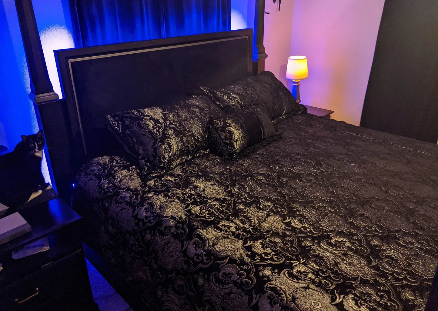 MEDIEVAL TAPESTRY DUVET AND PILLOW SET - BLACK/SILVER TAPESTRY - KING SIZE Shrine of Hollywood bedding bed bedding duvet pillow