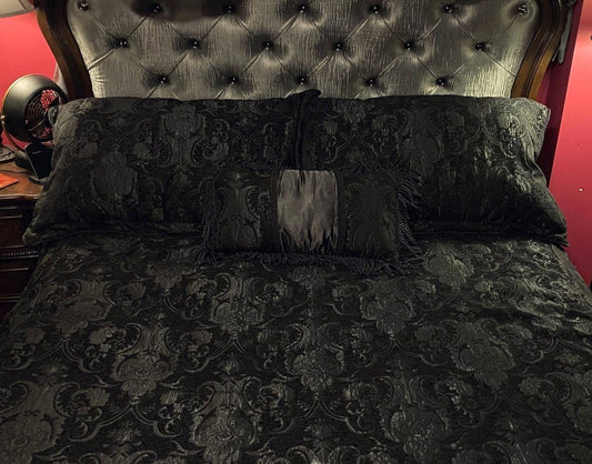 MEDIEVAL TAPESTRY DUVET AND PILLOW SET - BLACK TAPESTRY - KING SIZE Shrine of Hollywood bedding bed bedding duvet goth gothic gothic home decor medieval home decor pillow pirate home decor tapestry bedding victorian bedding victorian decor
