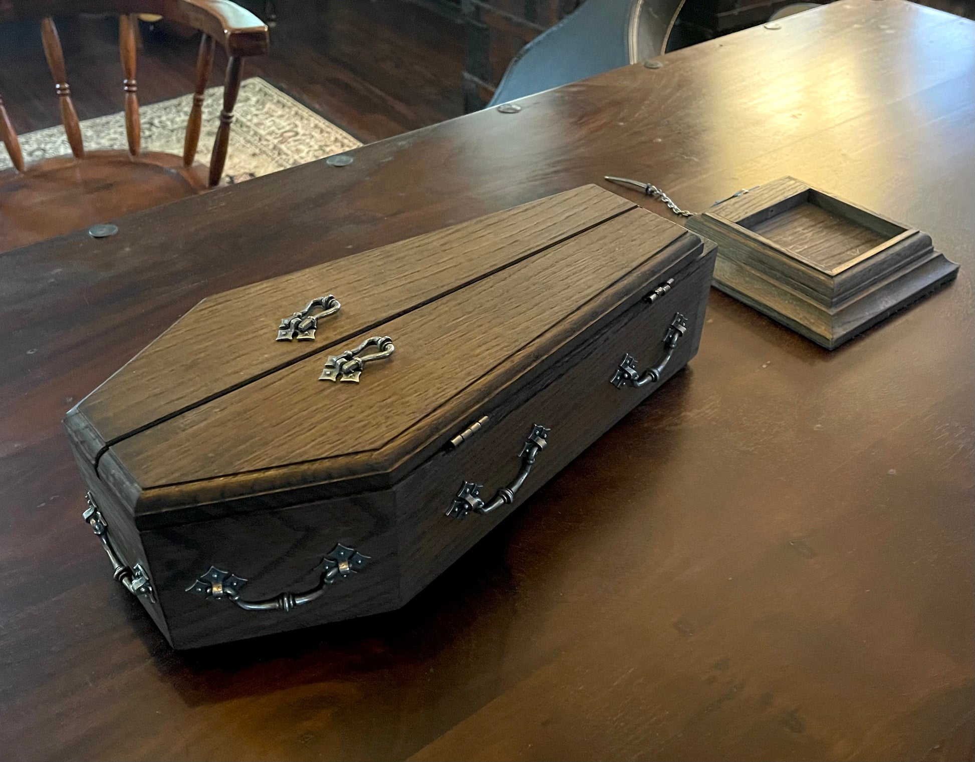 Shrine of Hollywood VINUM SANGUIS WINE BOTTLE CASKET Casket decor home Treasures and Relics