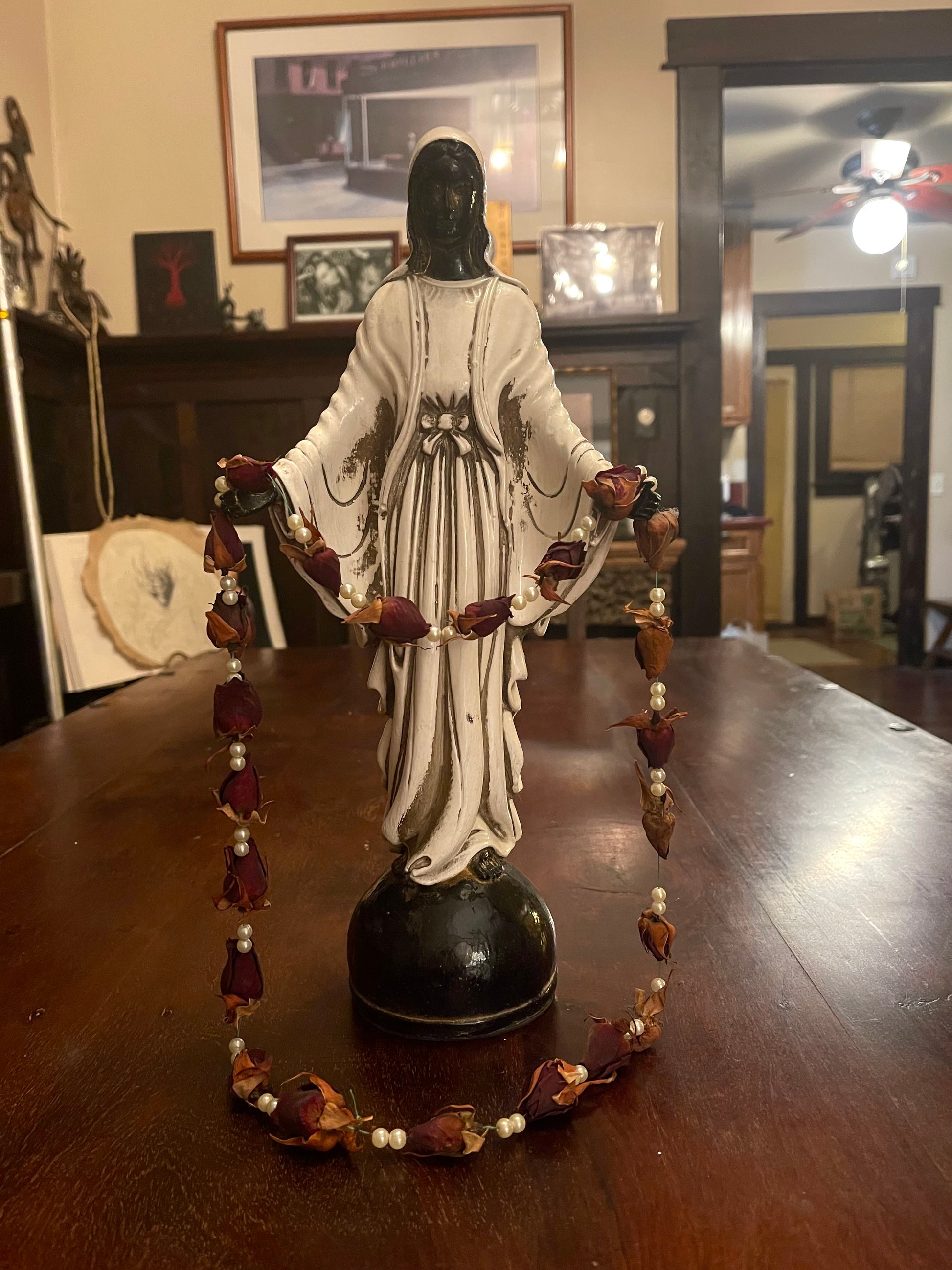 SANTA MARIA FIGURINE. Shrine of Hollywood figurine figurine Treasures and Relics