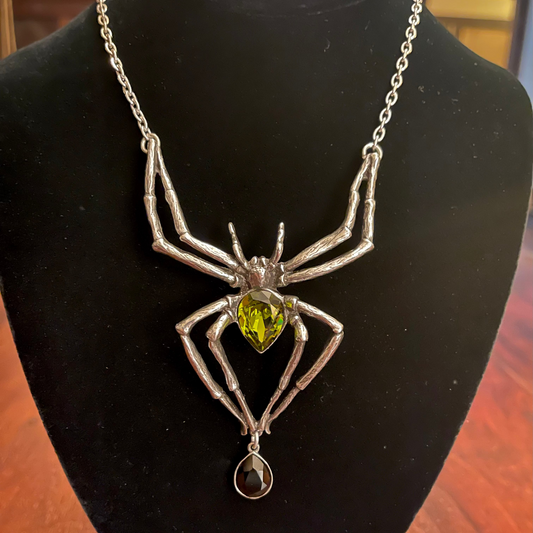 EMERALD VENOM NECKLACE Shrine of Hollywood Necklace Gothic Necklace Jewelry - Necklaces and Chokers Spider necklace