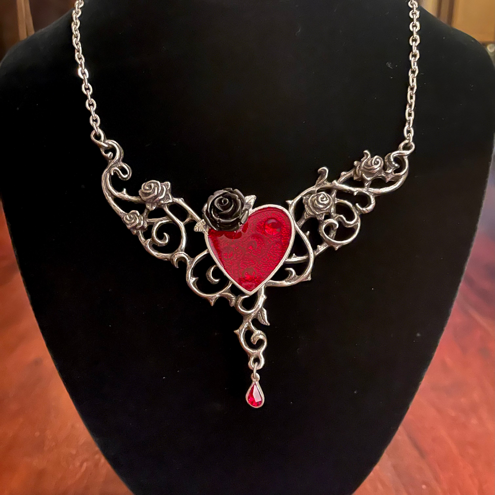THE BLOOD ROSE HEART NECKLACE