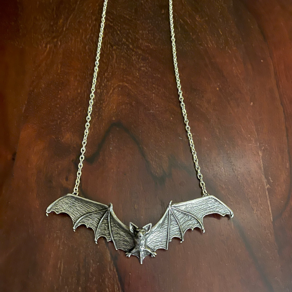 GOTHIC DARKNESS BAT NECKLACE
