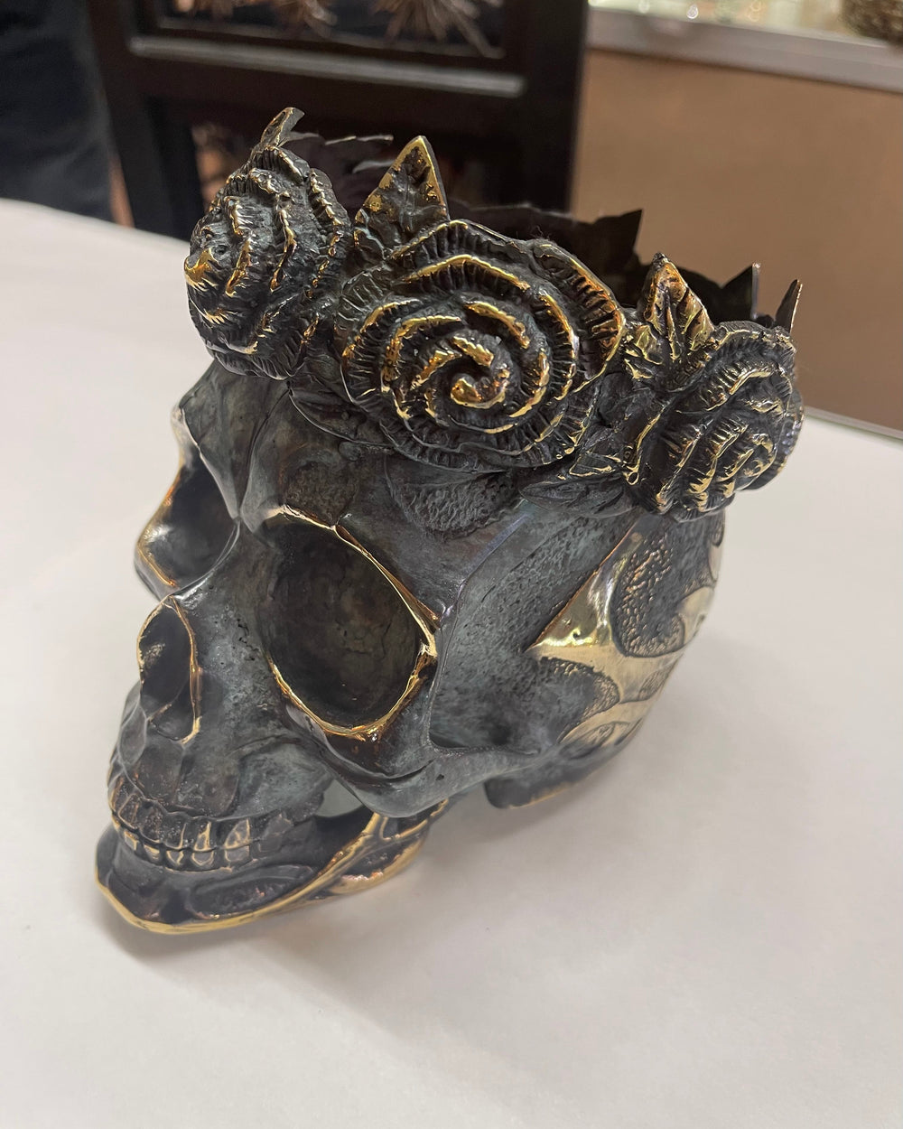 THE CROWNED SKULL - CROWN OF ROSES