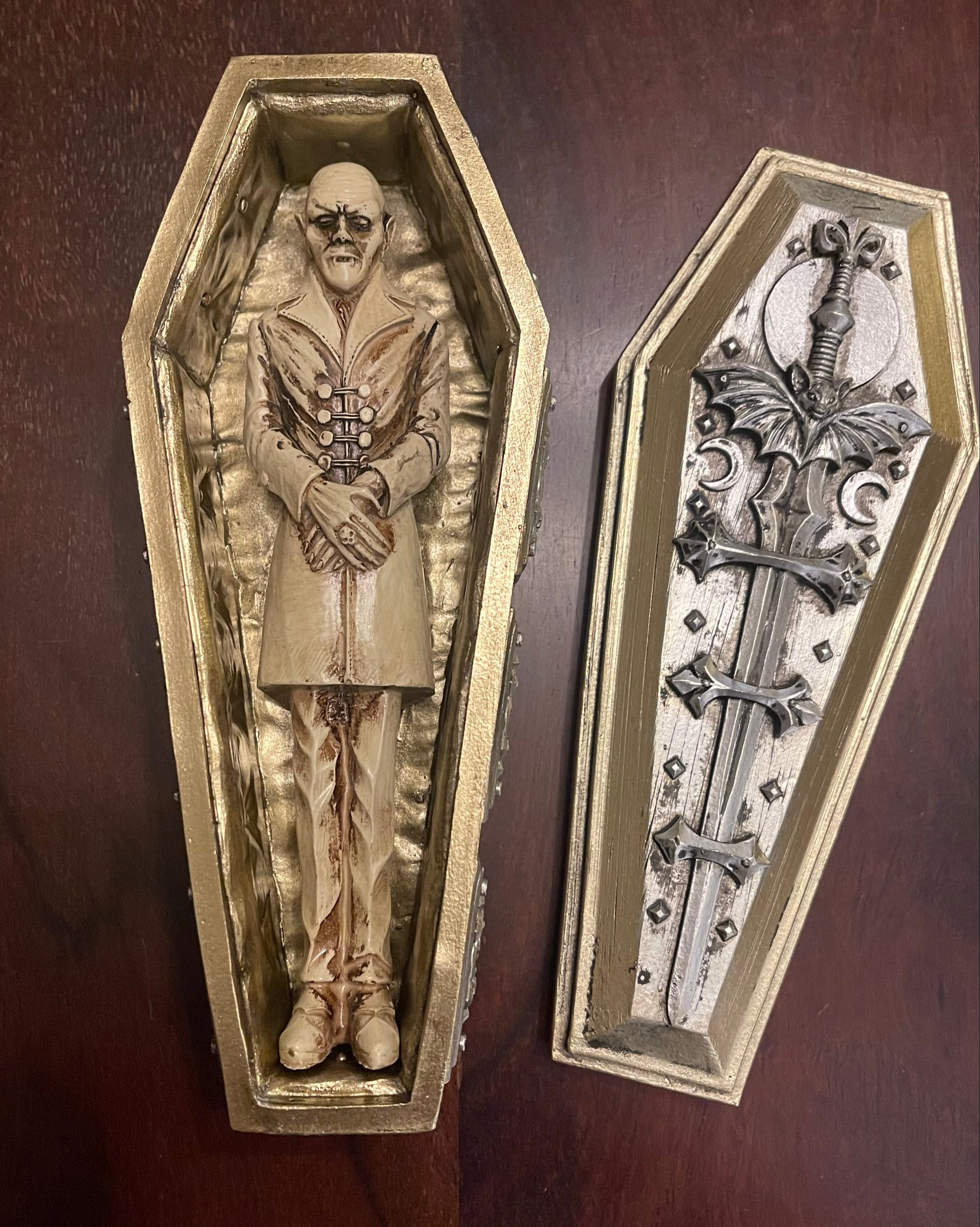 NOSFERATU'S REST CASKET Shrine of Hollywood Decor coffin decor figurine home nosferatu