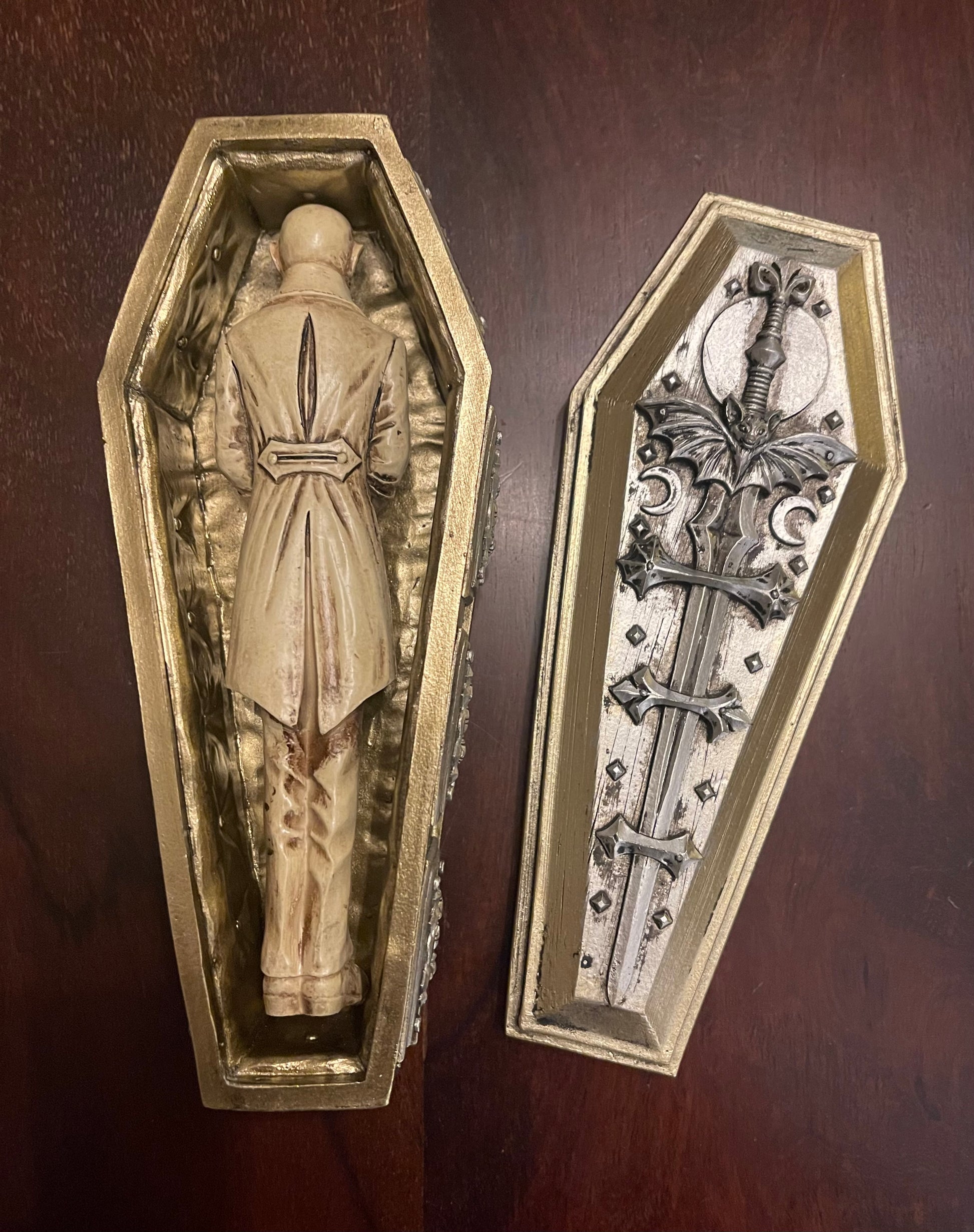 NOSFERATU'S REST CASKET Shrine of Hollywood Decor coffin decor figurine home nosferatu