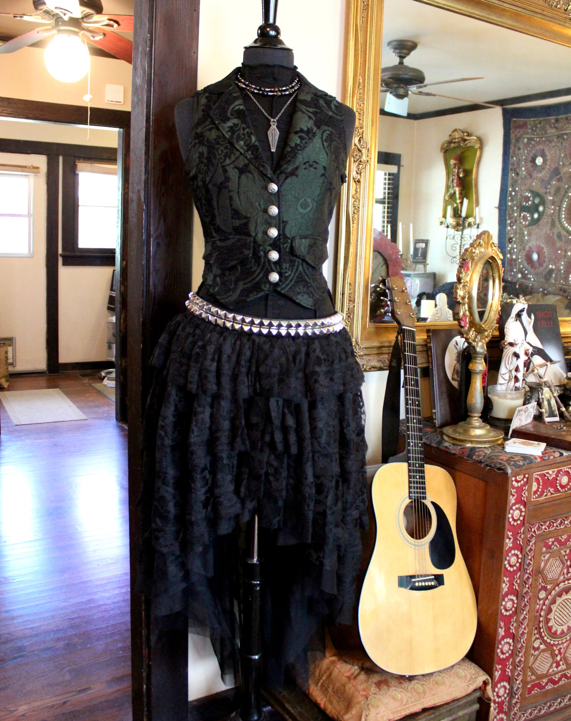 MARQUESA VEST - GREEN/BLACK TAPESTRY Shrine of Hollywood vest Women's corset tops Women's vests