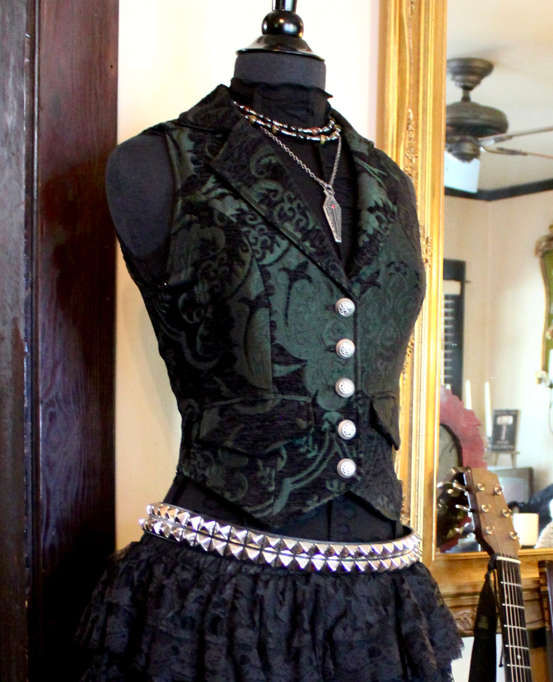 MARQUESA VEST - GREEN/BLACK TAPESTRY Shrine of Hollywood vest Women's corset tops Women's vests