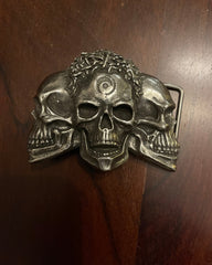 TRIPLE SKULL BELT BUCKLE