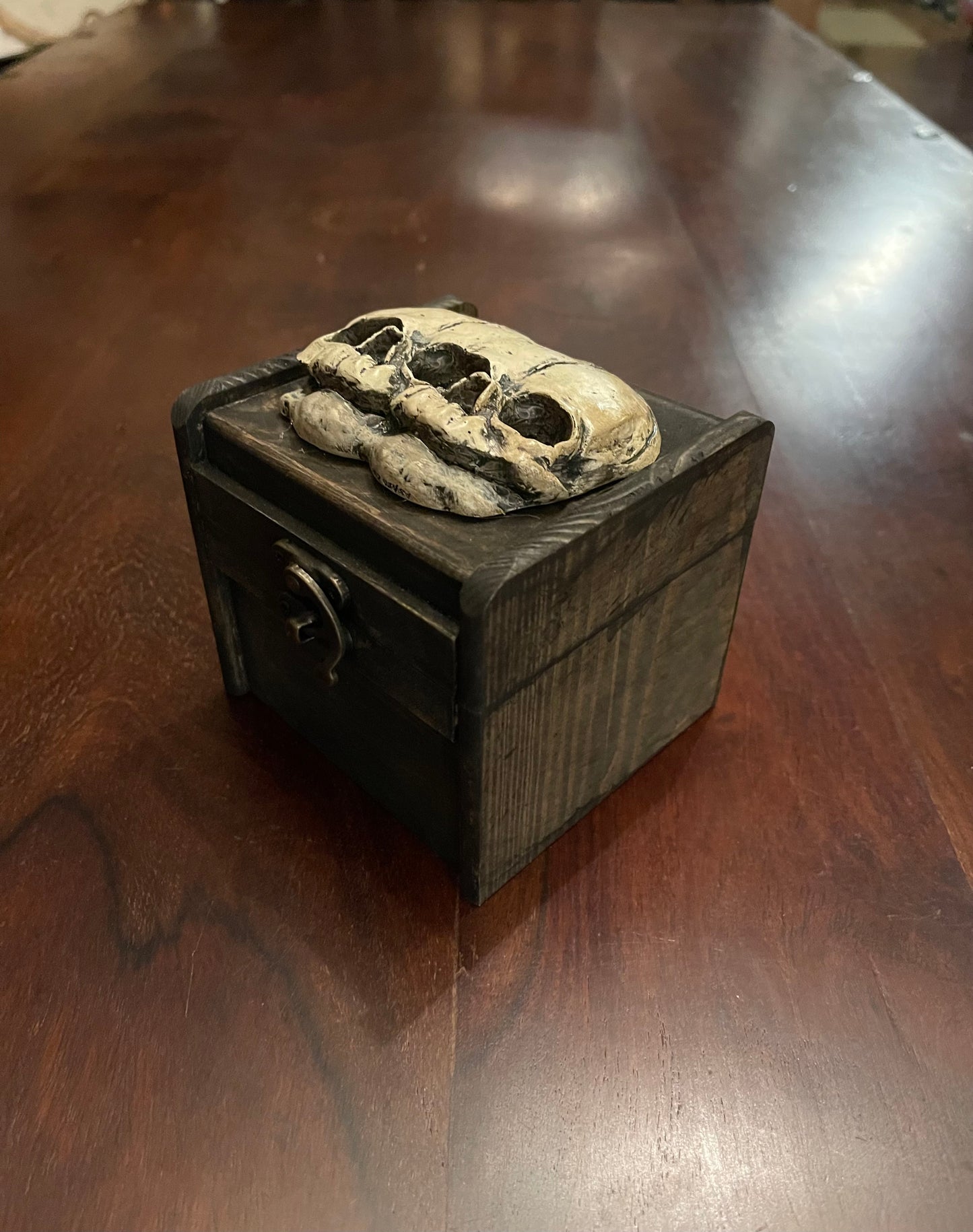DOUBLE BABY SKULL BOX