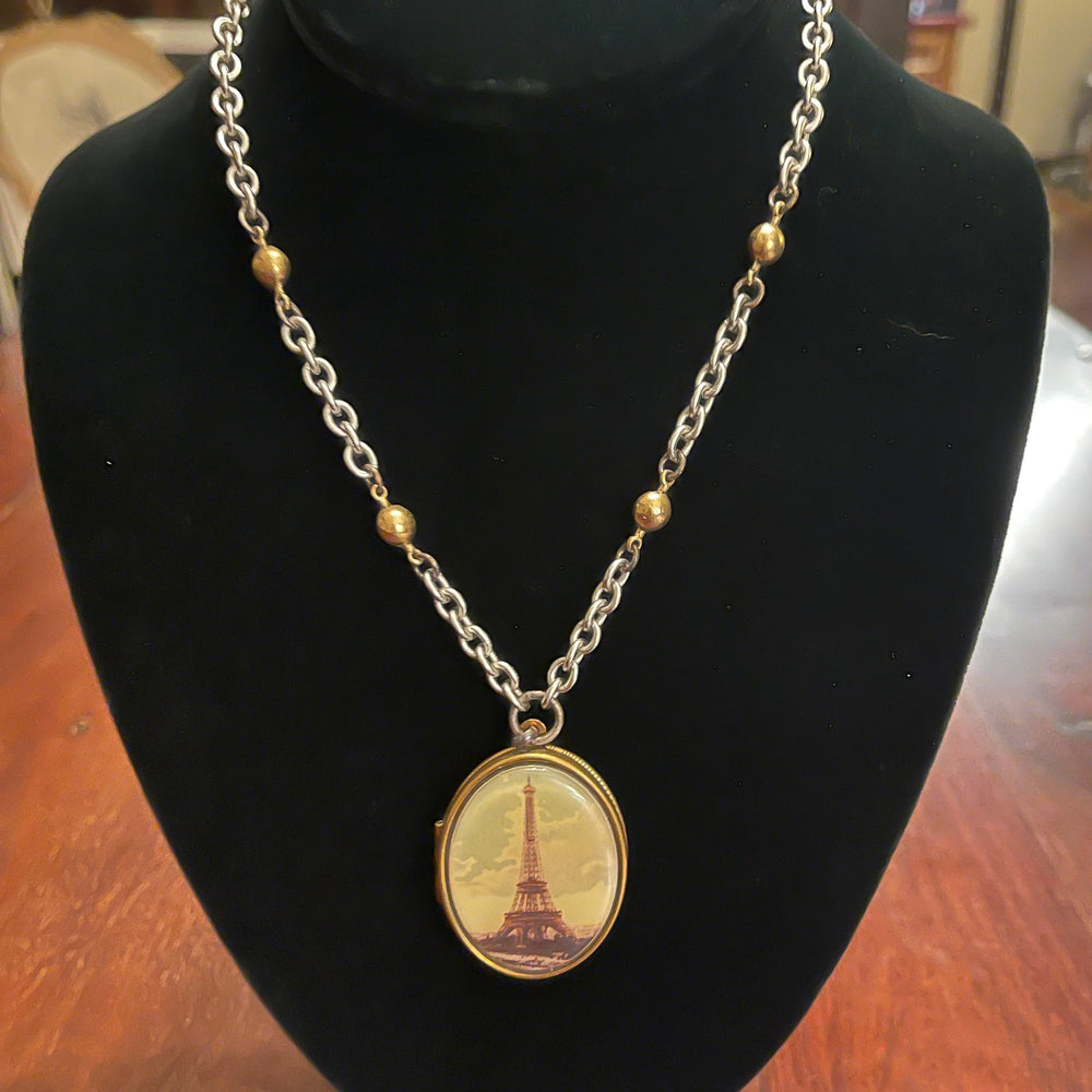 SUMMER IN PARIS NECKLACE