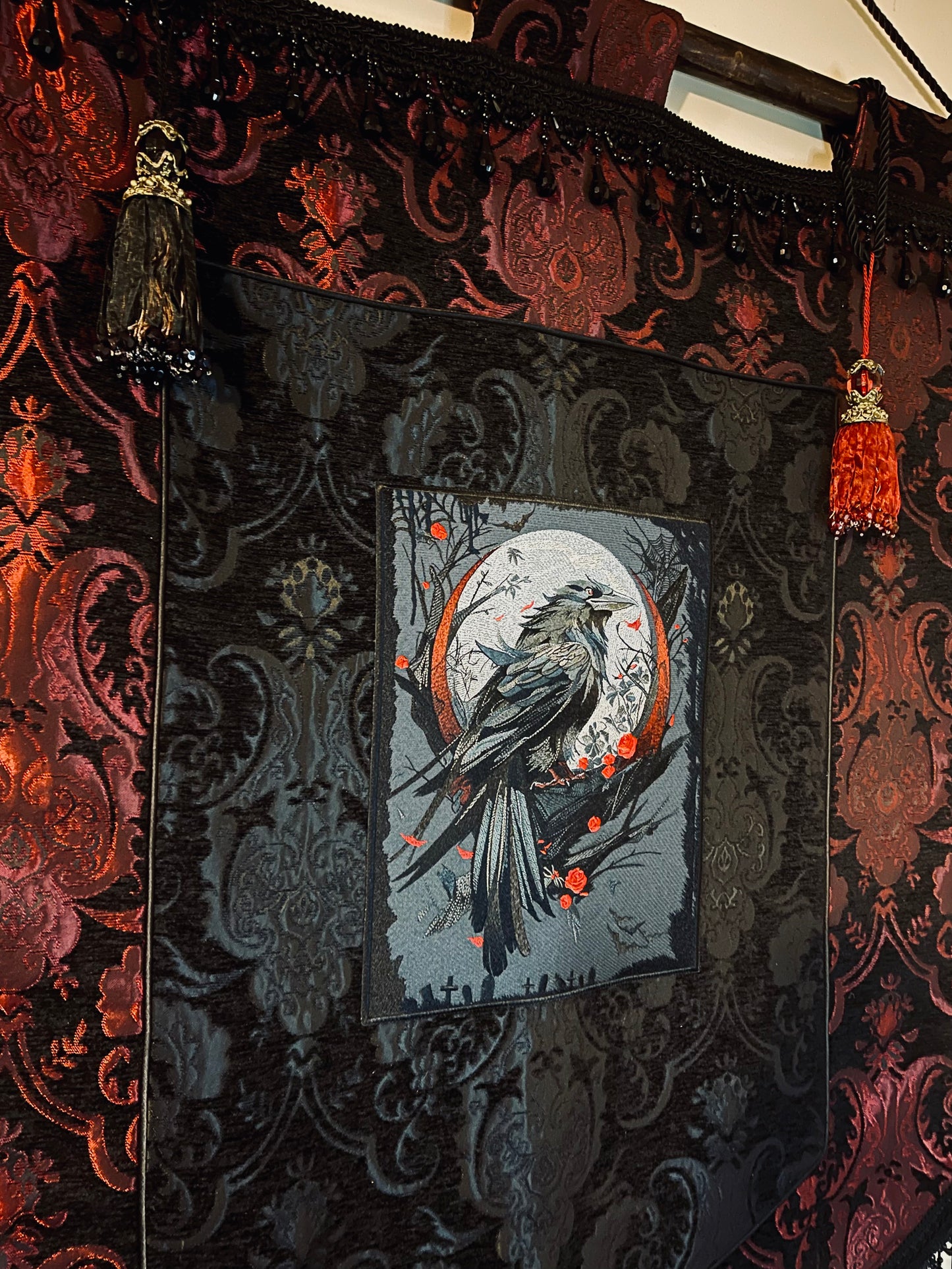 LARGE MEDIEVAL TAPESTRY WALL HANGNG - THE RAVEN - RED/BLACK