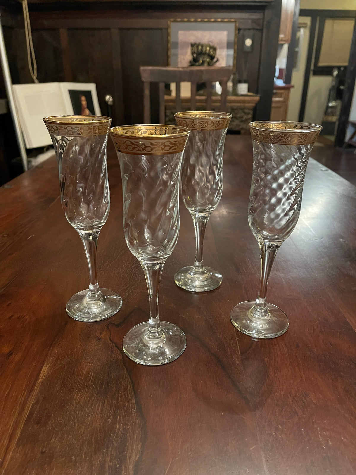 ELEGANT CRYSTAL CHAMPAGNE FLUTES X 4 Shrine of Hollywood champagne flute Goblets and Glassware