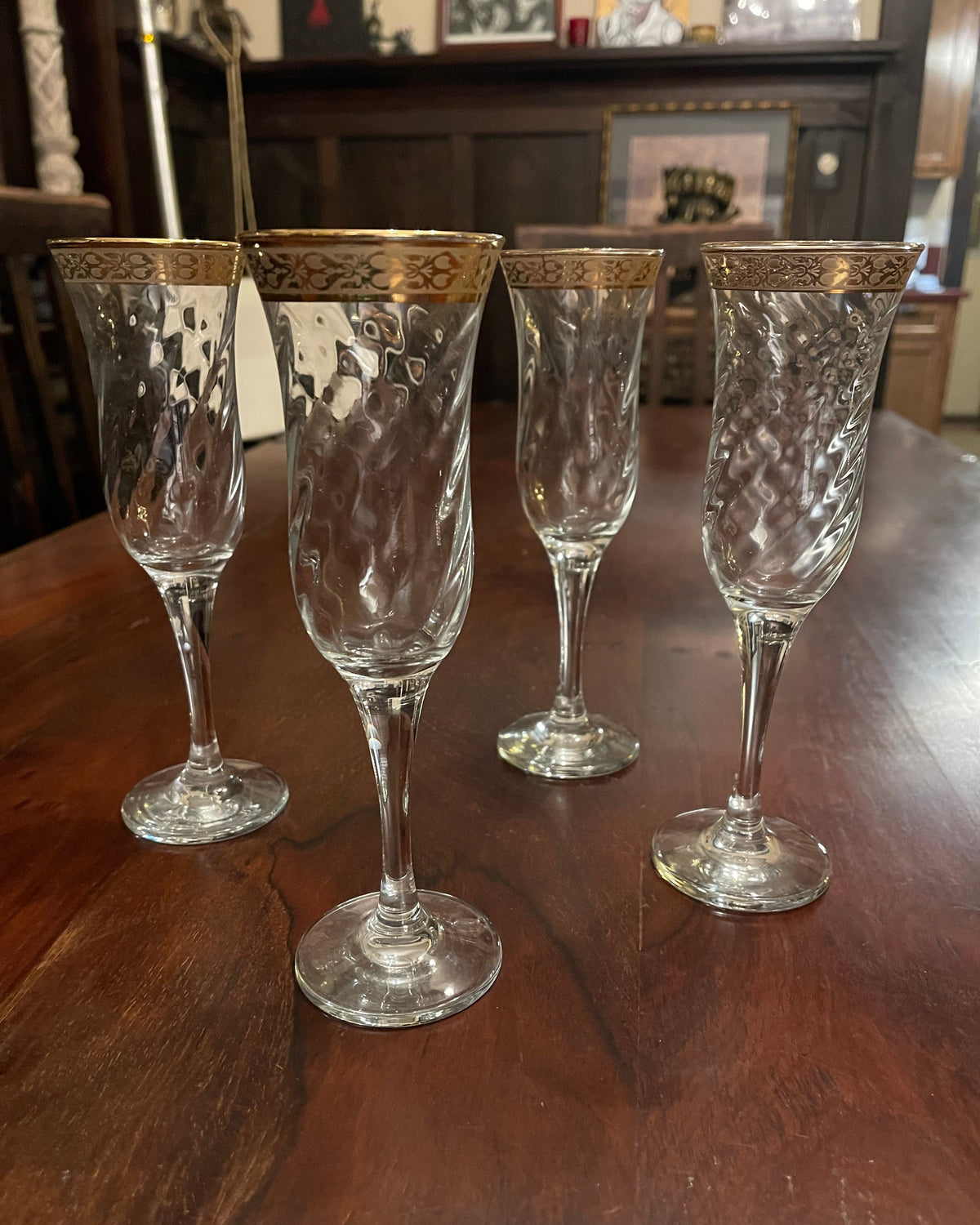 ELEGANT CRYSTAL CHAMPAGNE FLUTES X 4 Shrine of Hollywood champagne flute Goblets and Glassware