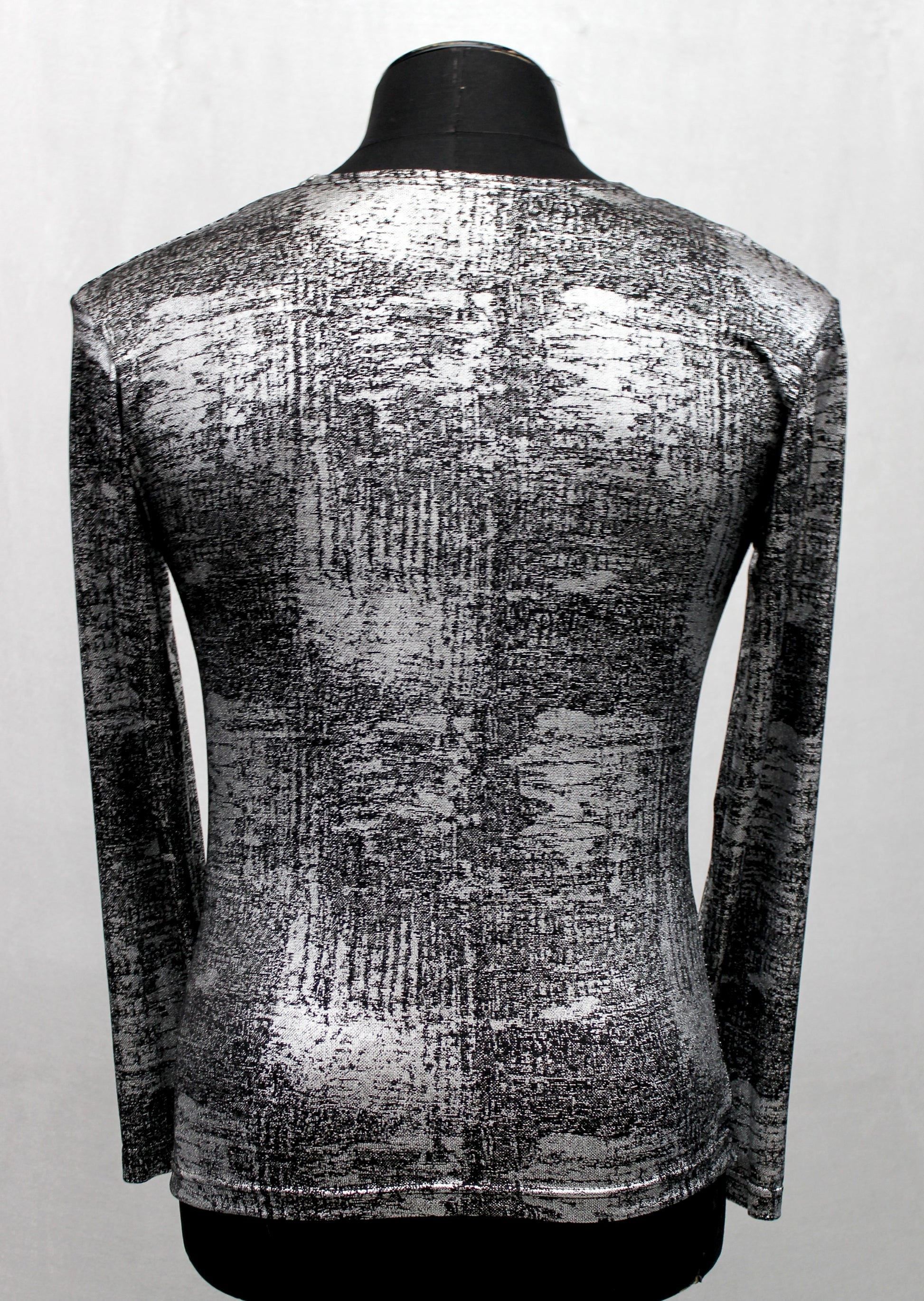 MEN'S LONG SLEEVE TEE METALLIC SILVER FABRIC – Shrine of Hollywood