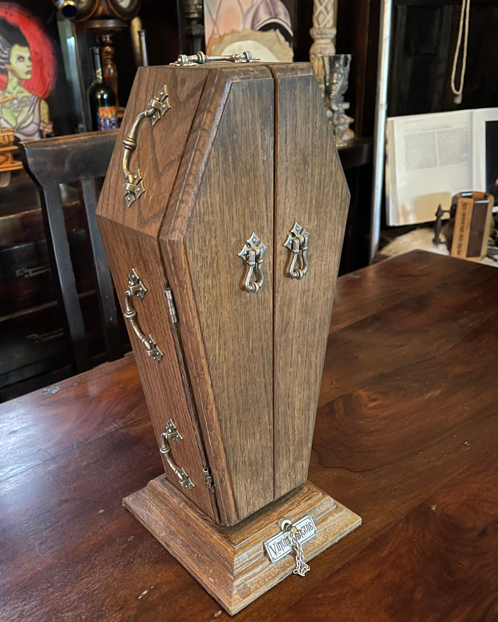 VINUM SANGUIS WINE BOTTLE CASKET