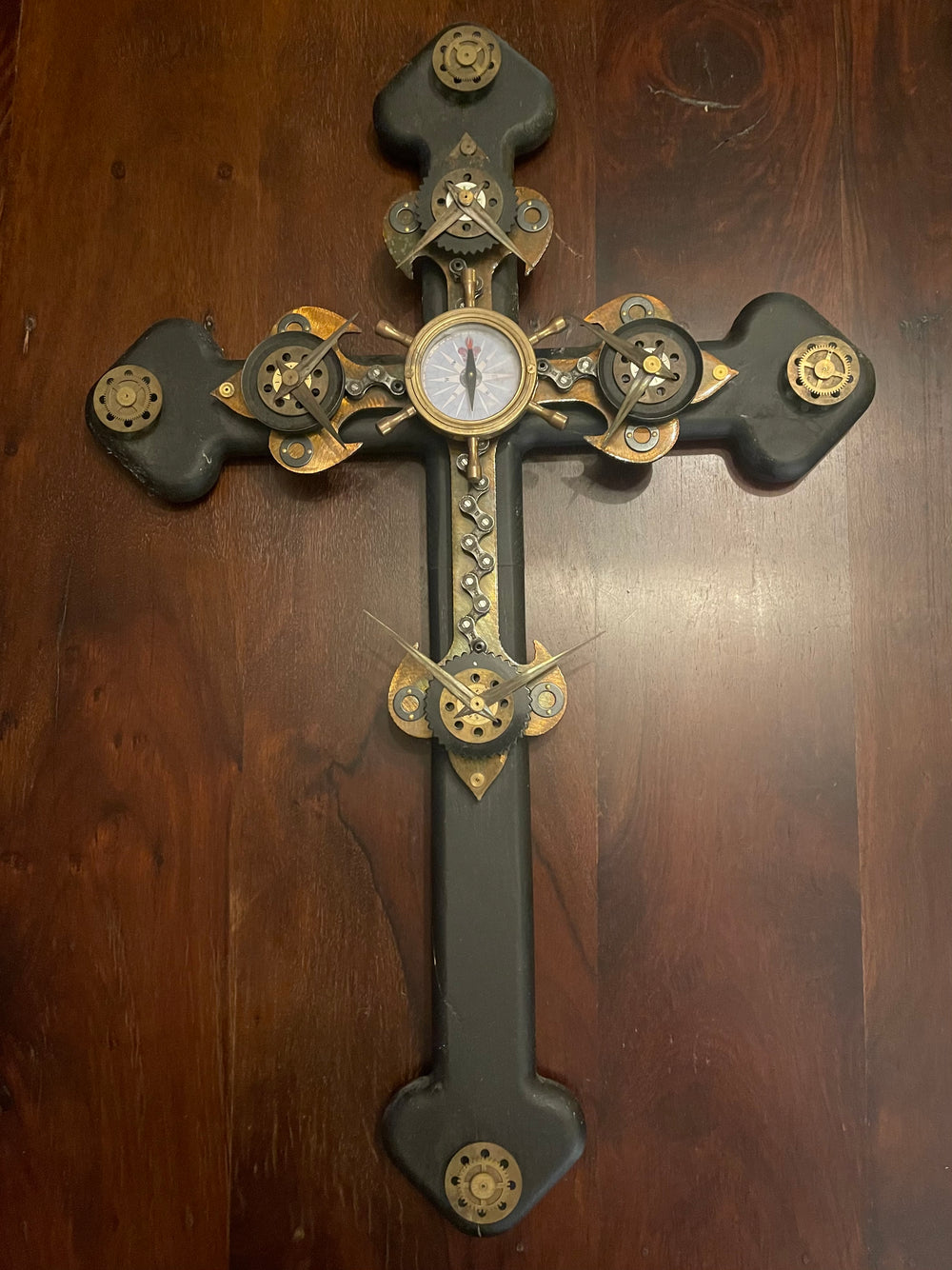 STEAMPUNK WALL CROSS