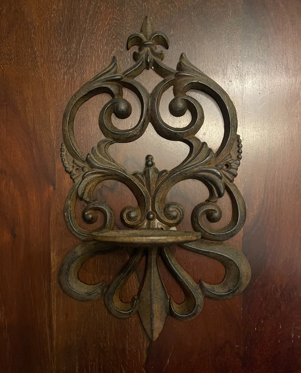 FLEUR DE LIS WALL SCONCE