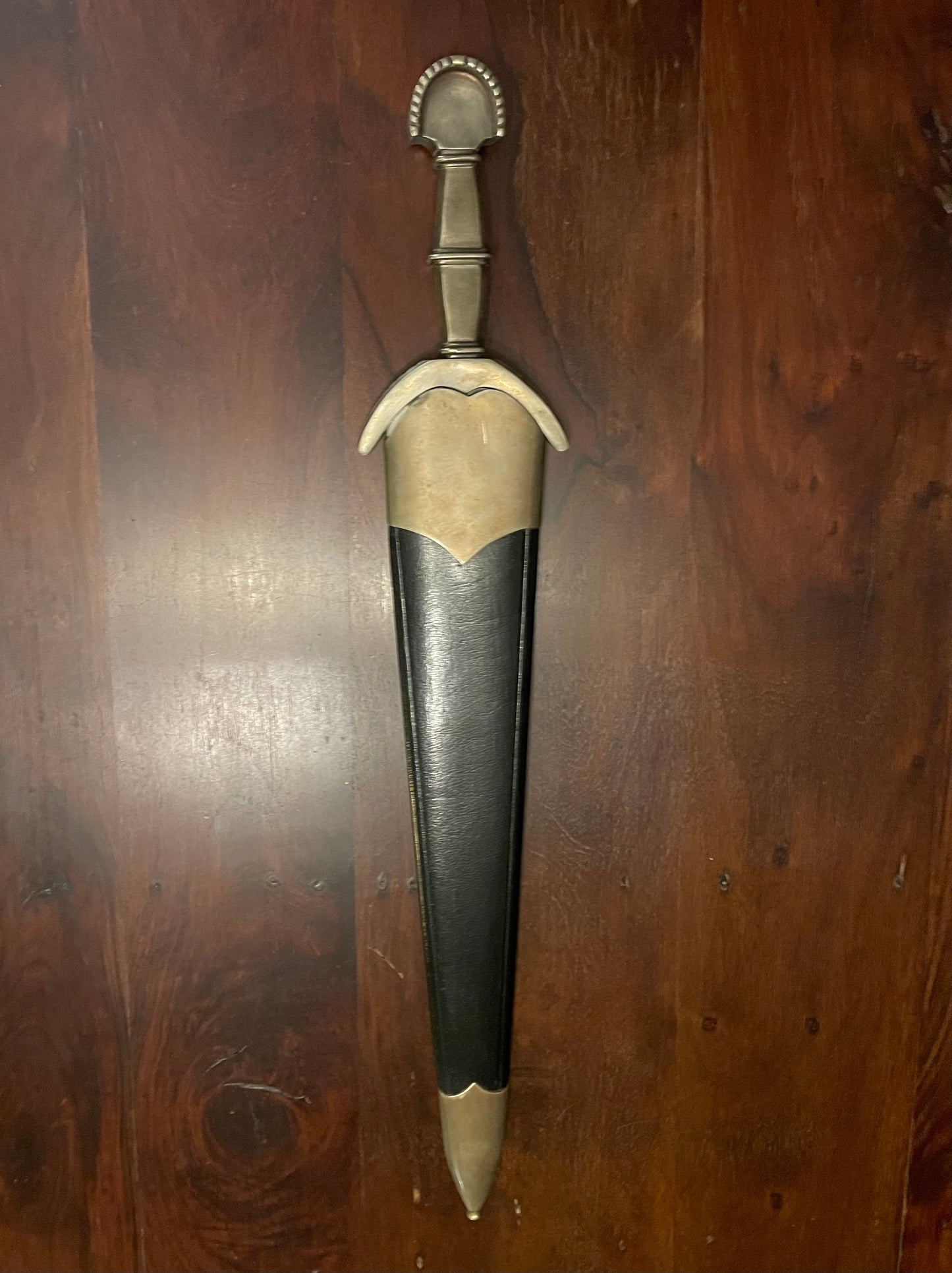 CINQUEDEA ITALIAN DAGGER Shrine of Hollywood dagger Treasures and Relics