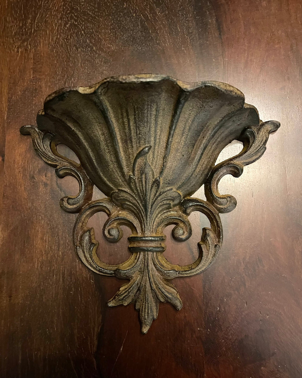 VICTORIAN WALL PLANTER