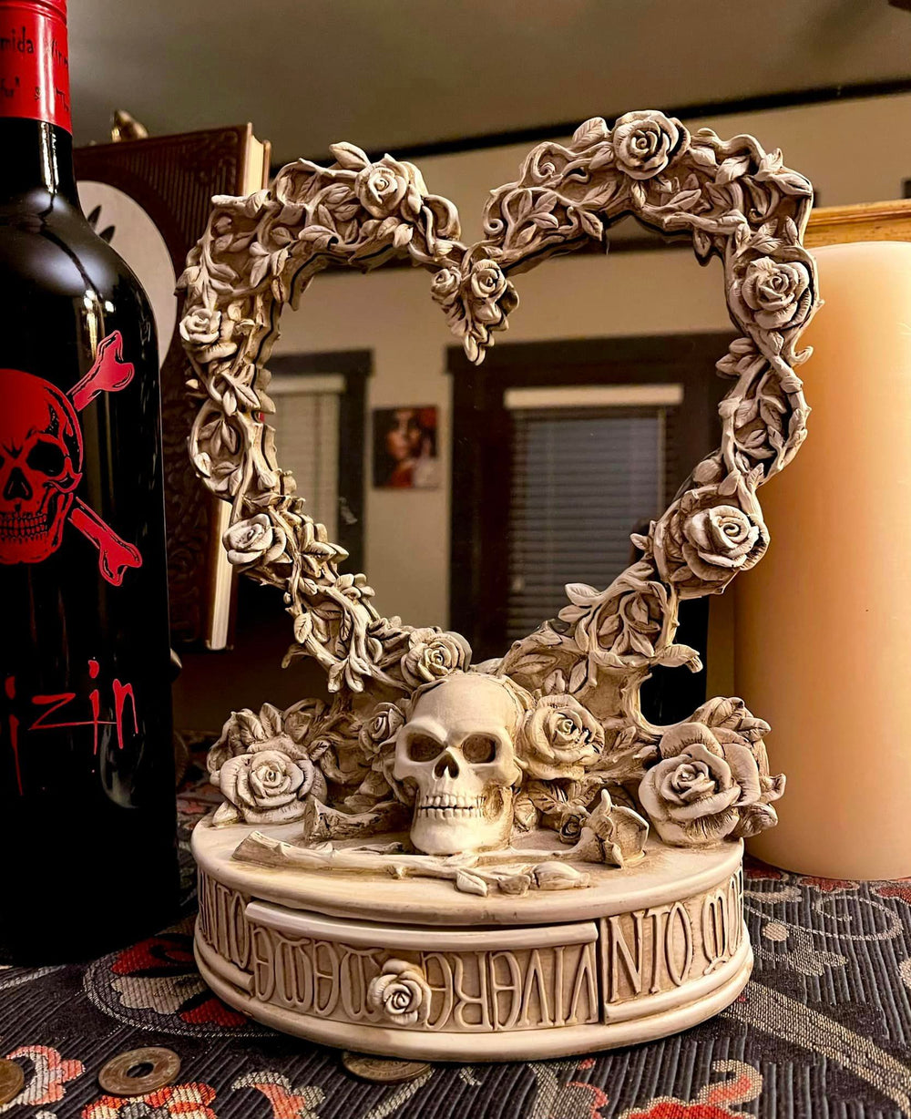 MEMENTO MORI MIRROR